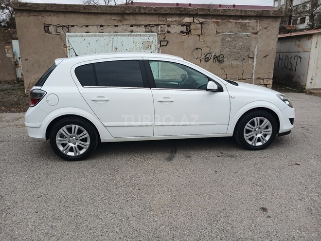 Opel Astra 2009, 235,000 km - 1.4 l - Sumqayıt