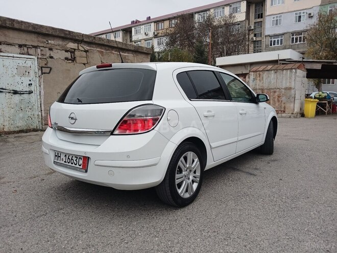 Opel Astra 2009, 235,000 km - 1.4 l - Sumqayıt