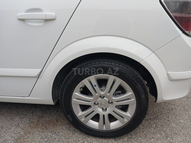 Opel Astra 2009, 235,000 km - 1.4 l - Sumqayıt