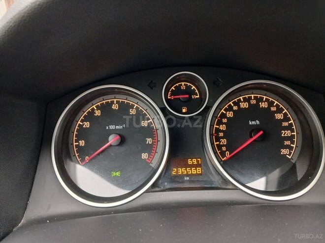 Opel Astra 2009, 235,000 km - 1.4 l - Sumqayıt