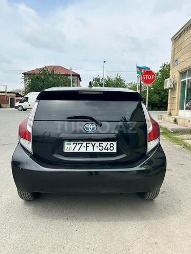 Toyota Prius C 2015, 174,110 km - 1.5 л - Kürdəmir