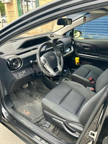 Toyota Prius C 2015, 174,110 km - 1.5 л - Kürdəmir