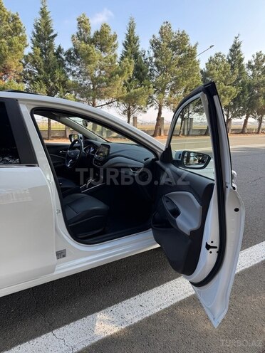 Chevrolet Onix 2025, 6,000 km - 1.2 л - Gəncə