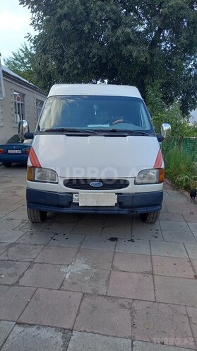 Ford Transit-1