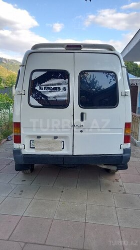 Ford Transit-2