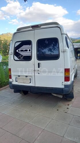 Ford Transit-6