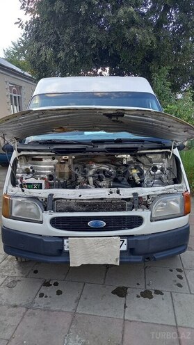 Ford Transit-7