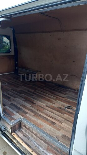 Ford Transit-10