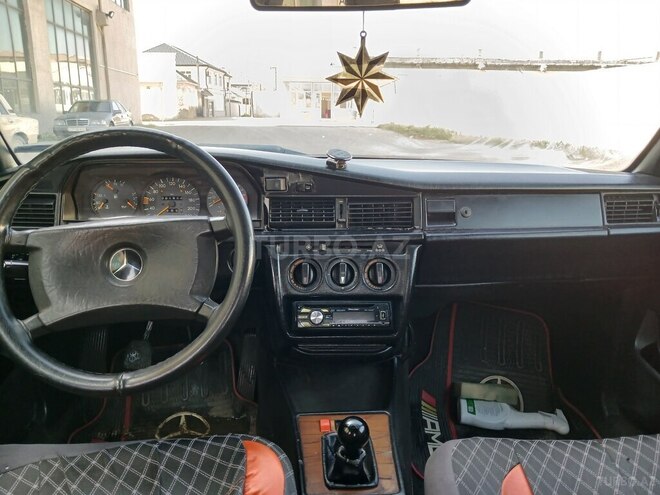 Mercedes 190 1992, 250,000 km - 1.8 l - Bakı