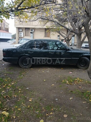 Mercedes E 250 1995, 800,000 km - 2.5 l - Bakı