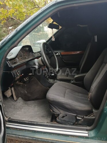Mercedes E 250 1995, 800,000 km - 2.5 l - Bakı