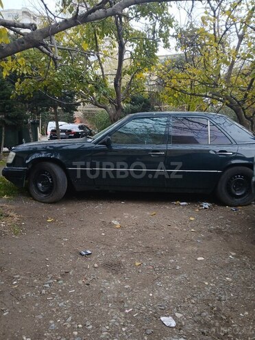 Mercedes E 250 1995, 800,000 km - 2.5 l - Bakı