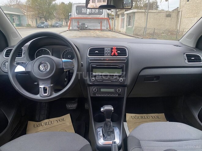 Volkswagen Polo 2010, 231,632 km - 1.4 л - Sumqayıt