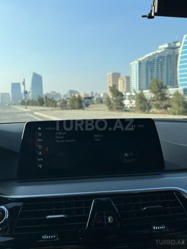 BMW 520 2017, 196,000 km - 2.0 l - Bakı