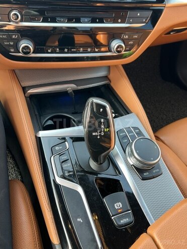 BMW 520 2017, 196,000 km - 2.0 l - Bakı