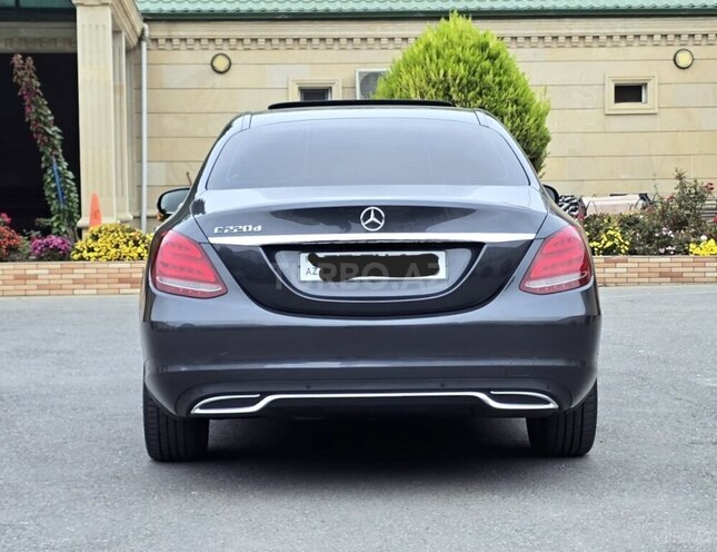 Mercedes C 220 d 2016, 238,500 km - 2.1 l - Bakı