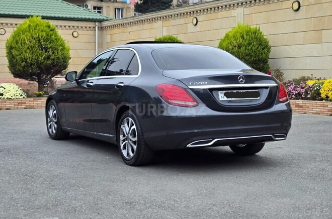 Mercedes C 220 d 2016, 238,500 km - 2.1 l - Bakı