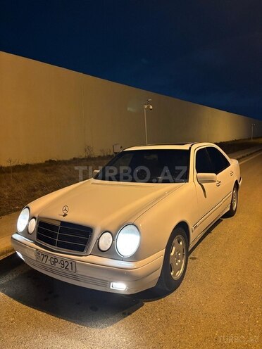 Mercedes E 220-8