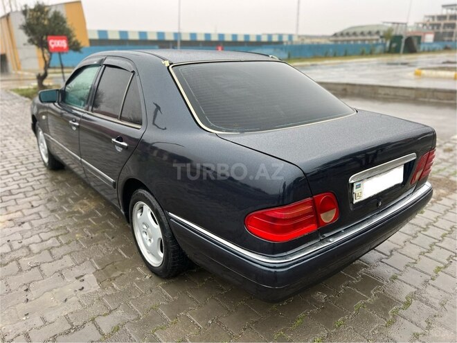 Mercedes E 200 1995, 298,521 km - 2.0 l - Bakı