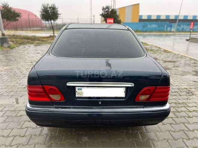 Mercedes E 200 1995, 298,521 km - 2.0 l - Bakı