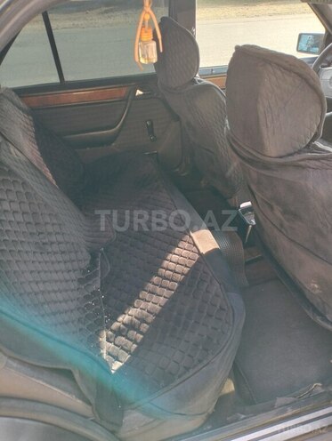 Mercedes E 230 1995, 300,000 km - 2.3 l - Şəmkir