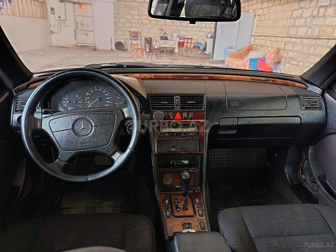 Mercedes C 200 2000, 623,580 km - 2.2 l - Göyçay
