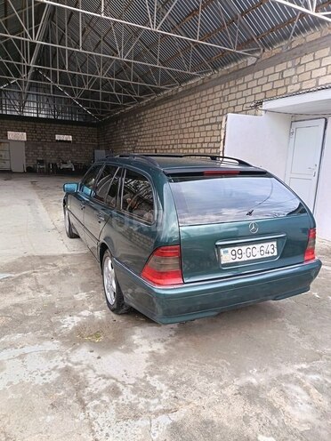 Mercedes C 200 2000, 623,580 km - 2.2 l - Göyçay