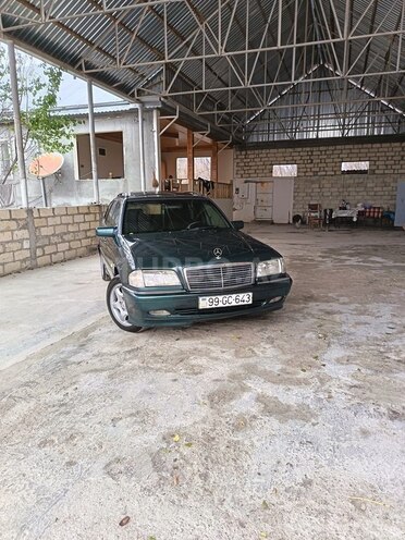 Mercedes C 200 2000, 623,580 km - 2.2 l - Göyçay