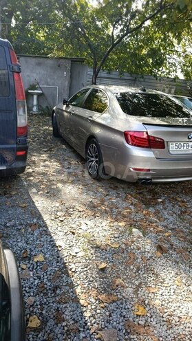 BMW 528 2013, 187,500 km - 2.0 l - Qax