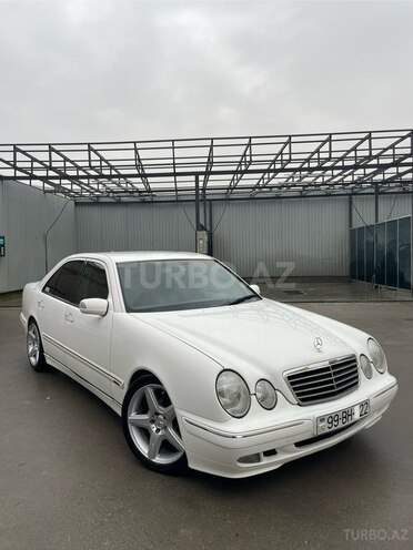 Mercedes E 220 1999, 246,000 km - 2.2 l - Bakı