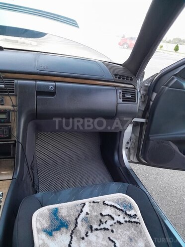 Mercedes E 220 2000, 585,000 km - 2.2 l - Ucar