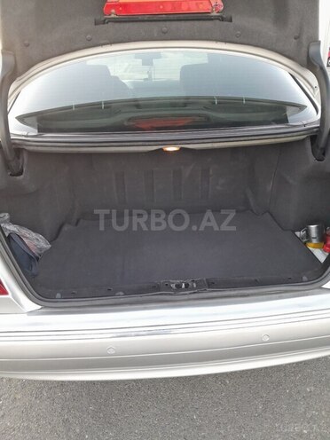 Mercedes E 220 2000, 585,000 km - 2.2 l - Ucar