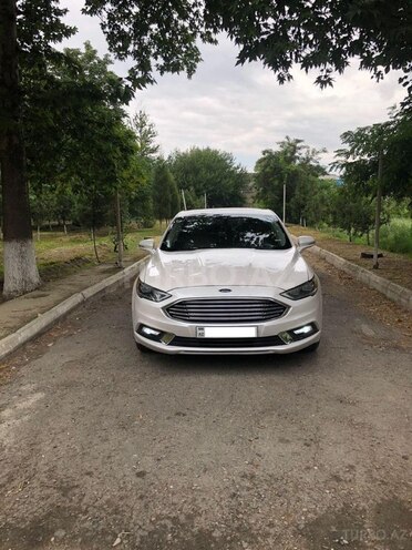Ford Fusion (North America) 2018, 180,000 km - 2.0 л - Bakı