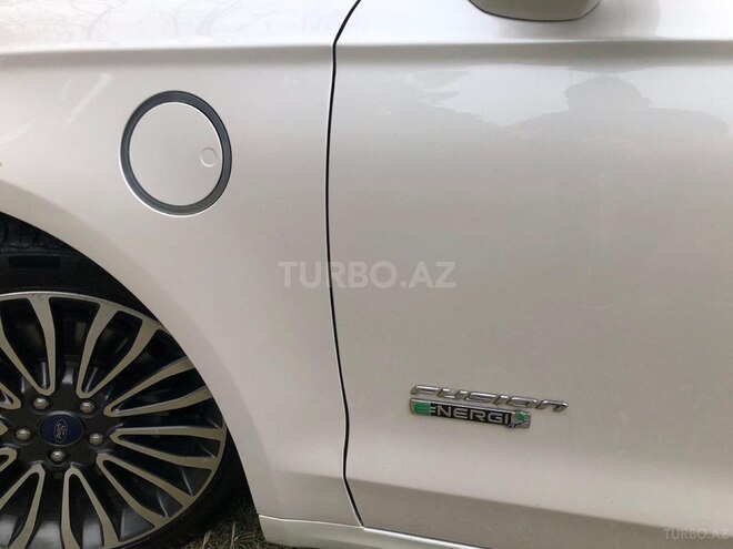 Ford Fusion (North America) 2018, 180,000 km - 2.0 л - Bakı