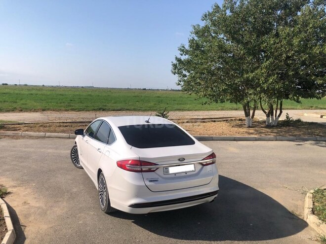 Ford Fusion (North America) 2018, 180,000 km - 2.0 л - Bakı