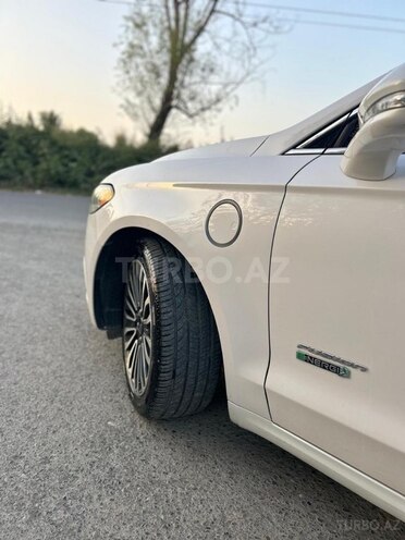Ford Fusion (North America) 2018, 180,000 km - 2.0 л - Bakı