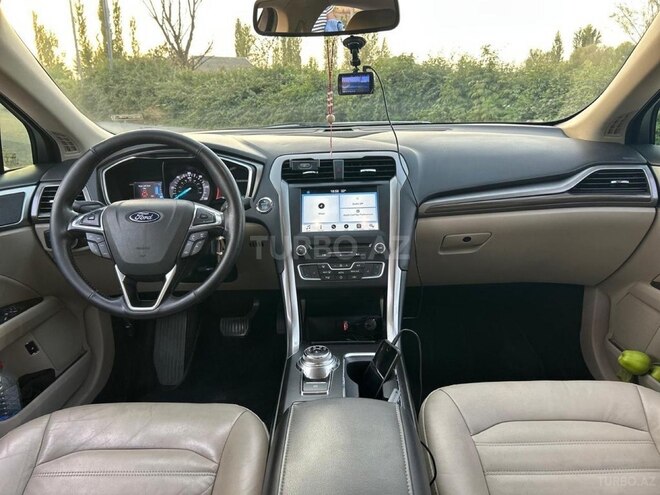 Ford Fusion (North America) 2018, 180,000 km - 2.0 л - Bakı