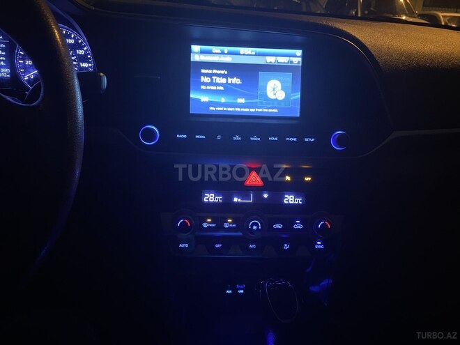 Hyundai Elantra 2019, 167,500 km - 2.0 л - Bakı