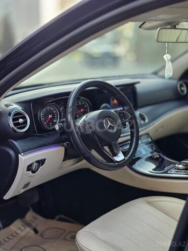 Mercedes E 300 4MATIC 2016, 76,800 km - 2.0 л - Bakı