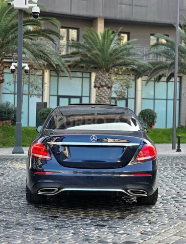 Mercedes E 300 4MATIC 2016, 76,800 km - 2.0 л - Bakı