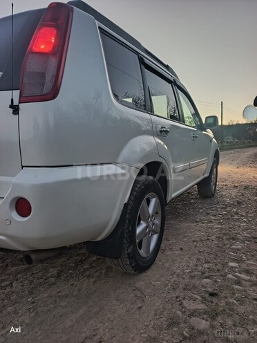 Nissan X-Trail 2006, 232,000 km - 2.5 l - Qusar