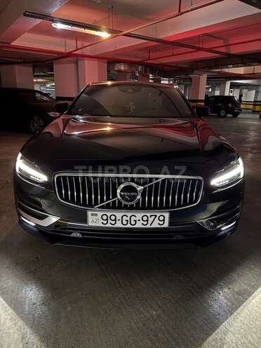 Volvo S90-1