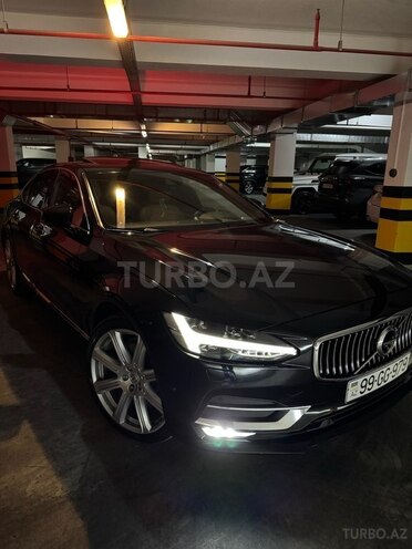 Volvo S90-2