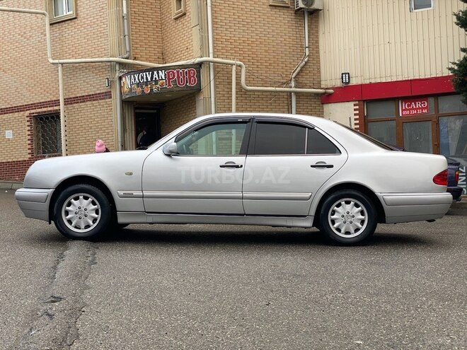 Mercedes E 240 1999, 401,000 km - 2.4 l - Bakı