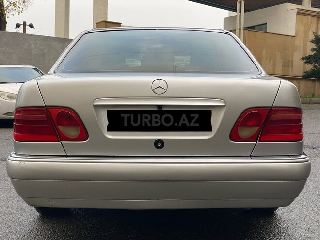 Mercedes E 240 1999, 401,000 km - 2.4 l - Bakı