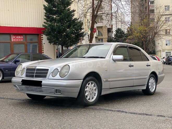 Mercedes E 240 1999, 401,000 km - 2.4 l - Bakı