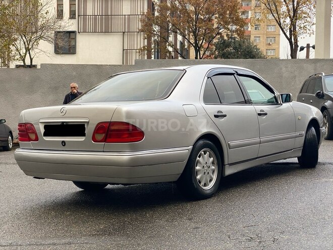 Mercedes E 240 1999, 401,000 km - 2.4 l - Bakı