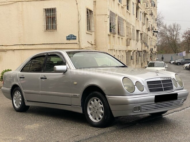 Mercedes E 240 1999, 401,000 km - 2.4 l - Bakı