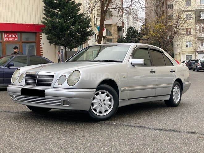 Mercedes E 240 1999, 401,000 km - 2.4 l - Bakı