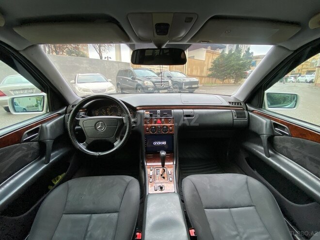 Mercedes E 240 1999, 401,000 km - 2.4 l - Bakı